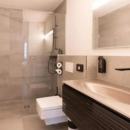 Boutiquehotel Am Dom 4*